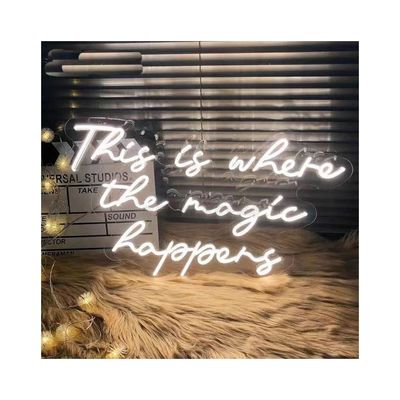 Letras hechas a mano Signo de luz de neón LED para decoración de bodas personalizada en estilo contemporáneo