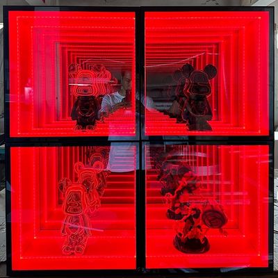 2024 Alta luminosidad de luz LED vidrio Infinity Mirror Display Cabinet para el salón