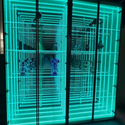 Estante de vino Lego púrpura personalizable con luz de banda LED y gabinete de pantalla infinito