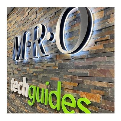 Tablero publicitario de la calle LED Letras del alfabeto con bandas de acero inoxidable e iluminación