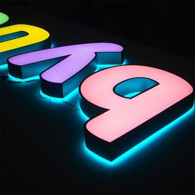Display publicitario LED Light Box Sign con 12V de voltaje de entrada y caracteres luminosos