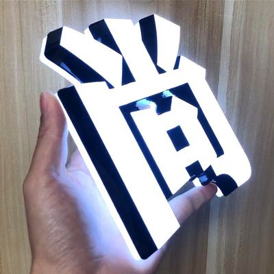 Fuente de alimentación de corriente continua Espejos de neón LED iluminados para publicidad digital al aire libre