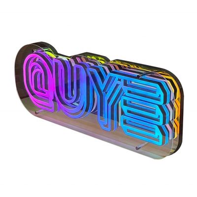 Diseños personalizados Espejos acrílicos Letra de luz LED Elevar su frente de la tienda de productos 2024