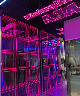 Edificios Aplicación Holograma 3D Fan Publicidad Cajas de luz con nano luces Fuente