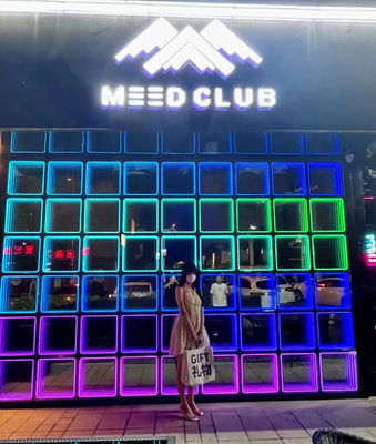 Luces publicitarias Holograma 3D Fan con espejo infinito LED letras y canal inalámbrico