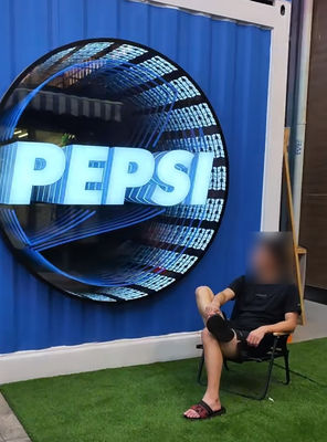 Signo de espejo LED personalizado delicado con holograma 3D y 300000 horas de vida útil