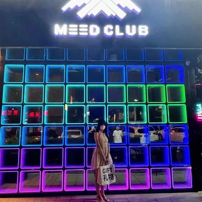Lleve sus letras de marca al siguiente nivel con nuestro ventilador LED de espejo de abismo de holograma 3D