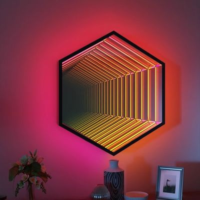 Decoración de interiores Espejo LED Iluminación luminosa personalizada para diseños personalizados Espejo ilimitado